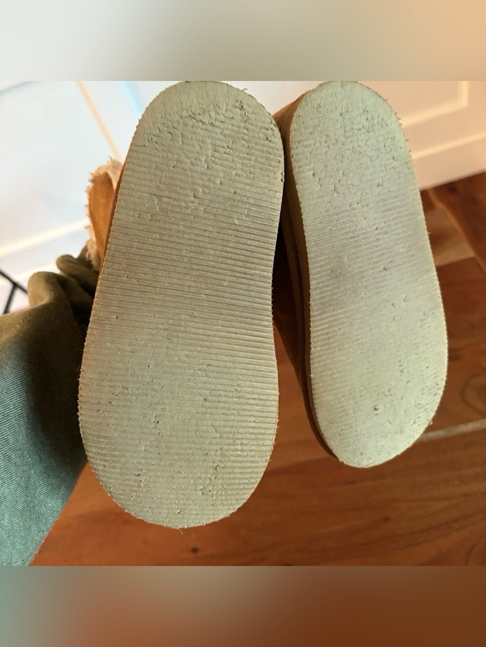 Gap Kids Tan Brown Faux Suede Sherpa Boots Fall Winter Unisex Toddler Size 11 - Picture 7 of 8